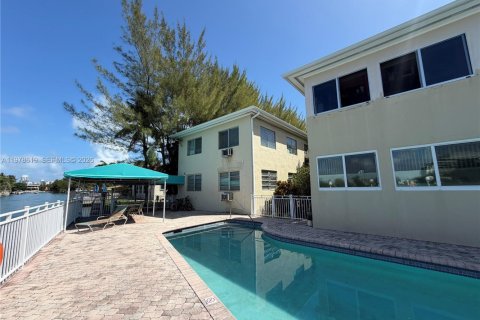 Condominio en venta en Miami Beach, Florida, 1 dormitorio, 46.45 m2 № 2044605 - foto 8