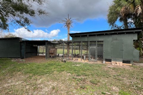 Commercial property in Okeechobee, Florida № 2384577 - photo 15