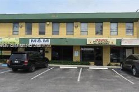 Copropriété à louer à Pompano Beach, Floride: 3 chambres, 430.51 m2 № 1987373 - photo 1