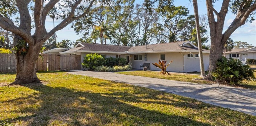 Villa ou maison à Sarasota, Floride 3 chambres, 185.8 m2 № 2142631