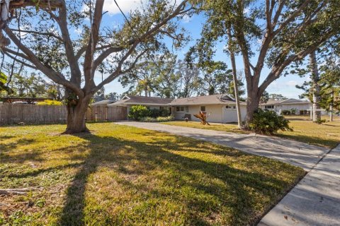 Villa ou maison à vendre à Sarasota, Floride: 3 chambres, 185.8 m2 № 2142631 - photo 3
