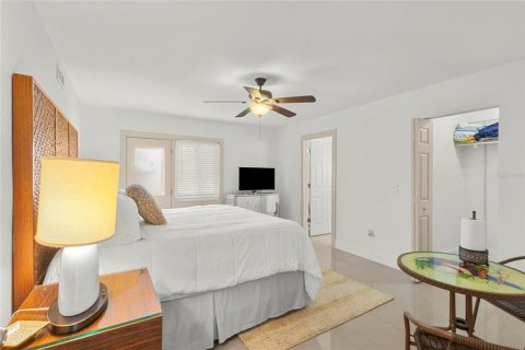 Villa ou maison à vendre à Sarasota, Floride: 3 chambres, 185.8 m2 № 2142631 - photo 5