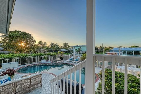 Villa ou maison à vendre à Palmetto, Floride: 4 chambres, 392.6 m2 № 2211481 - photo 15
