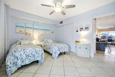 Condominio en venta en Miami Gardens, Florida, 1 dormitorio, 66.05 m2 № 2007115 - foto 15