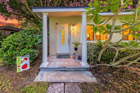 Villa ou maison à vendre à Clearwater, Floride: 2 chambres, 96.15 m2 № 2290728 - photo 2