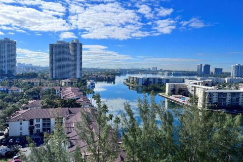 Condominio en venta en Aventura, Florida, 1 dormitorio, 85.28 m2 № 1979455 - foto 12