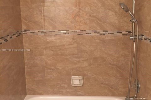 Condominio en venta en Aventura, Florida, 1 dormitorio, 85.28 m2 № 1979455 - foto 8