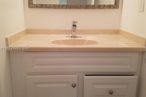 Condominio en venta en Aventura, Florida, 1 dormitorio, 85.28 m2 № 1979455 - foto 10