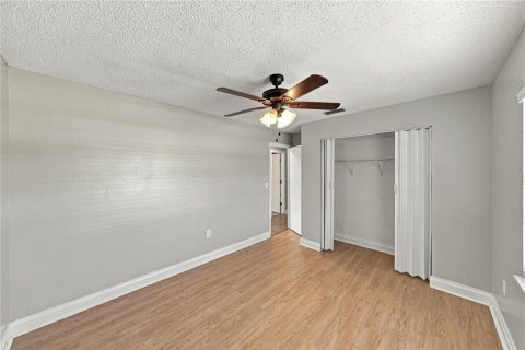Villa ou maison à vendre à Lakeland, Floride: 3 chambres, 112.6 m2 № 2427101 - photo 24