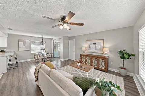 Villa ou maison à vendre à Lakeland, Floride: 3 chambres, 112.6 m2 № 2427101 - photo 5