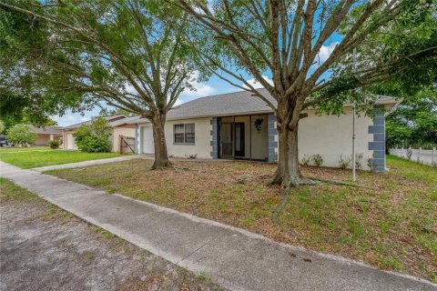 Villa ou maison à Holiday, Floride 2 chambres, 81.01 m2 № 2095606
