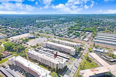 Condominio en venta en Saint Petersburg, Florida, 1 dormitorio, 106.84 m2 № 2098691 - foto 25