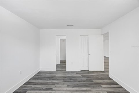 Condominio en venta en Saint Petersburg, Florida, 1 dormitorio, 106.84 m2 № 2098691 - foto 12