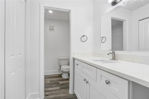 Condominio en venta en Saint Petersburg, Florida, 1 dormitorio, 106.84 m2 № 2098691 - foto 11