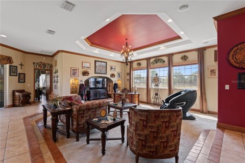House in Wildwood, Florida 3 bedrooms, 266.72 sq.m. № 1678016 - photo 13