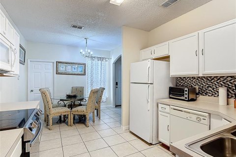 Villa ou maison à louer à Davenport, Floride: 5 chambres, 173.08 m2 № 2100999 - photo 16