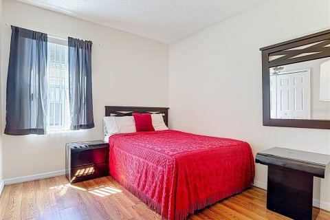 Villa ou maison à louer à Davenport, Floride: 5 chambres, 173.08 m2 № 2100999 - photo 22