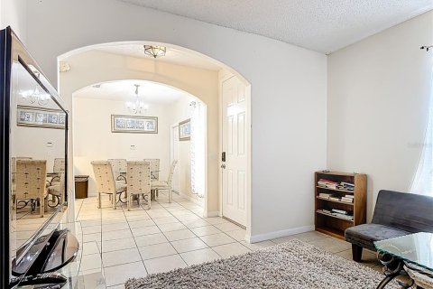 Villa ou maison à louer à Davenport, Floride: 5 chambres, 173.08 m2 № 2100999 - photo 8