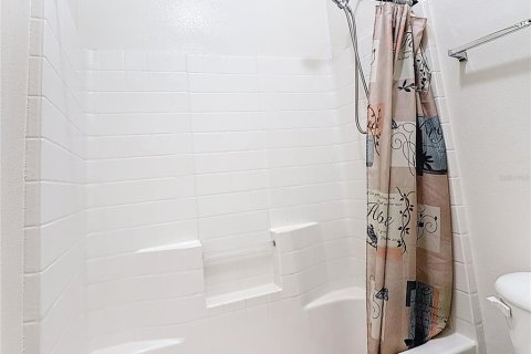 Villa ou maison à louer à Davenport, Floride: 5 chambres, 173.08 m2 № 2100999 - photo 24