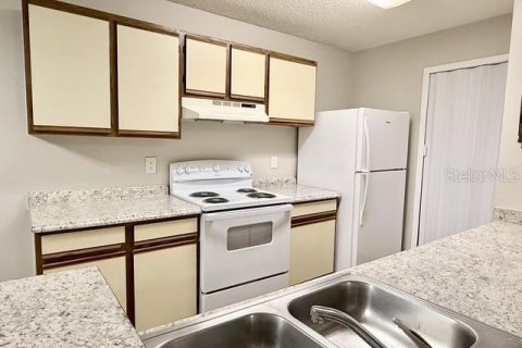 Copropriété à louer à Kissimmee, Floride: 2 chambres, 104.98 m2 № 2437355 - photo 12
