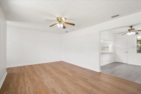 Villa ou maison à vendre à Jacksonville, Floride: 3 chambres, 114.46 m2 № 2312339 - photo 11