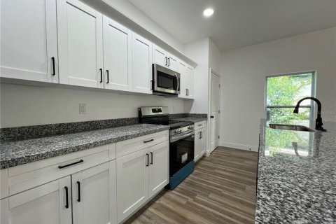 Купить виллу или дом в Дейтона-Бич, Флорида 3 комнаты, 128.48м2, № 1831148 - фото 7