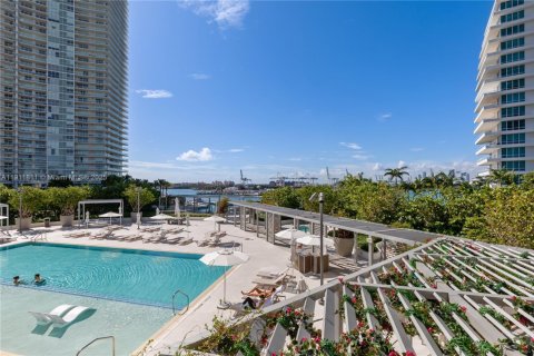 Condominio en venta en Miami Beach, Florida, 1 dormitorio, 103.12 m2 № 2013805 - foto 26