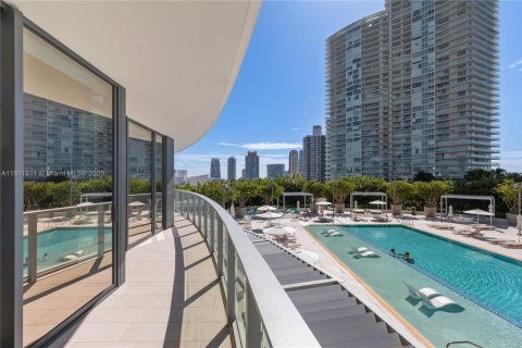 Condominio en venta en Miami Beach, Florida, 1 dormitorio, 103.12 m2 № 2013805 - foto 24
