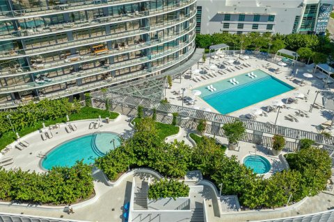 Condominio en venta en Miami Beach, Florida, 1 dormitorio, 103.12 m2 № 2013805 - foto 10
