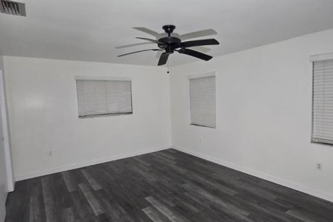 House in Rotonda, Florida 3 bedrooms, 162.3 sq.m. № 2225352 - photo 6