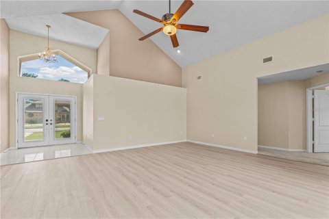 House in Port Orange, Florida 3 bedrooms, 208.19 sq.m. № 2421612 - photo 15