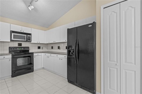 House in Port Orange, Florida 3 bedrooms, 208.19 sq.m. № 2421612 - photo 26