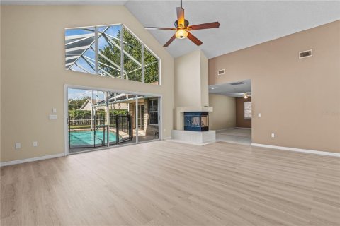 House in Port Orange, Florida 3 bedrooms, 208.19 sq.m. № 2421612 - photo 18