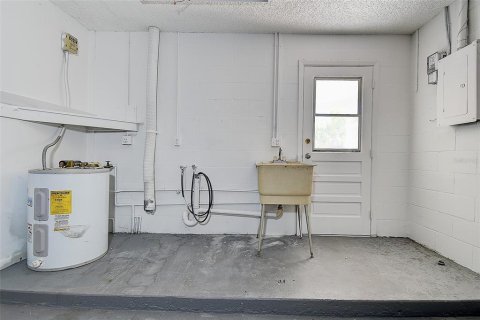 House in Saint Petersburg, Florida 3 bedrooms, 116.41 sq.m. № 2115943 - photo 30