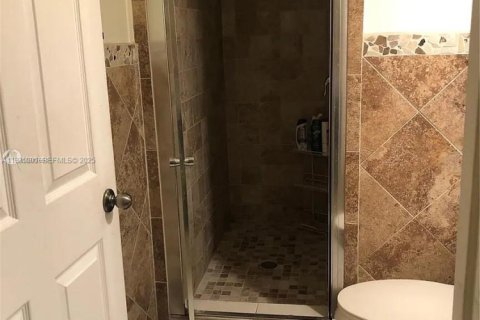 Снять в аренду кондоминиум в Бока-Ратон, Флорида 2 спальни, 97.55м2, № 1993128 - фото 9