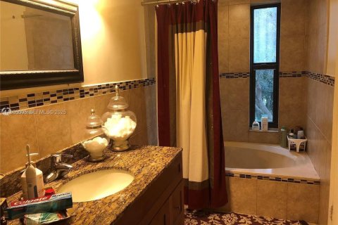 Снять в аренду кондоминиум в Бока-Ратон, Флорида 2 спальни, 97.55м2, № 1993128 - фото 6