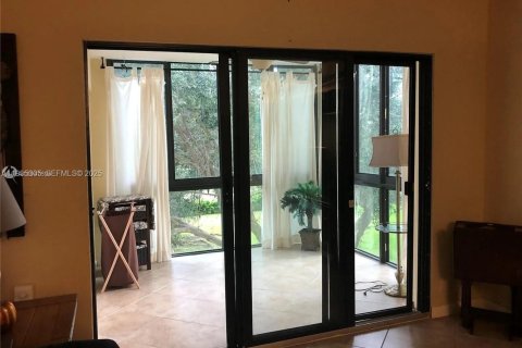 Снять в аренду кондоминиум в Бока-Ратон, Флорида 2 спальни, 97.55м2, № 1993128 - фото 14