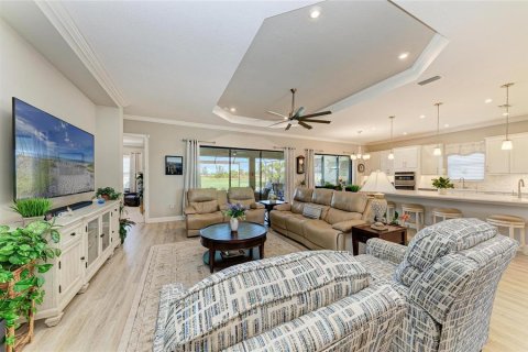 House in Bradenton, Florida 3 bedrooms, 285.4 sq.m. № 1547964 - photo 6