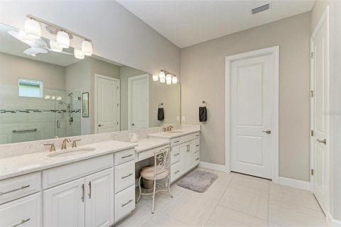 House in Bradenton, Florida 3 bedrooms, 285.4 sq.m. № 1547964 - photo 19