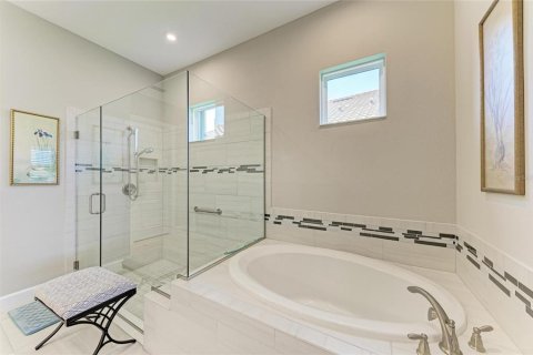 House in Bradenton, Florida 3 bedrooms, 285.4 sq.m. № 1547964 - photo 20