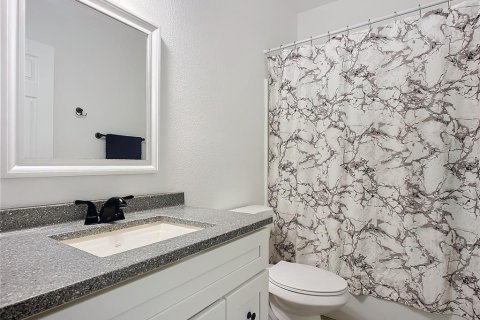 House in Orange City, Florida 3 bedrooms, 144 sq.m. № 1719750 - photo 19