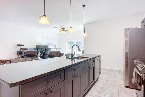 House in Orange City, Florida 3 bedrooms, 144 sq.m. № 1719750 - photo 11