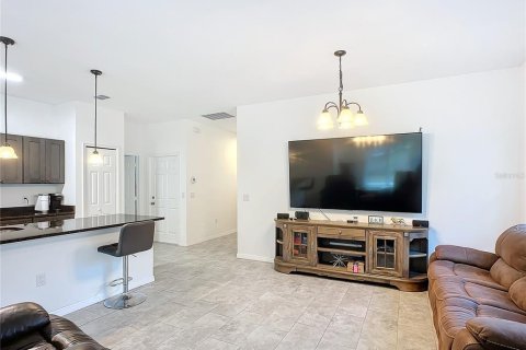 House in Orange City, Florida 3 bedrooms, 144 sq.m. № 1719750 - photo 8