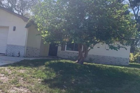 House in Hudson, Florida 2 bedrooms, 100.43 sq.m. № 1750791 - photo 8