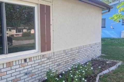 House in Hudson, Florida 2 bedrooms, 100.43 sq.m. № 1750791 - photo 12