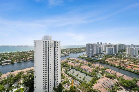 Condo in Aventura, Florida, 3 bedrooms  № 1348332 - photo 1