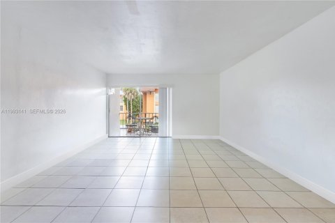 Купить кондоминиум в Майами, Флорида 2 спальни, 117.24м2, № 2055627 - фото 12