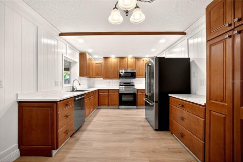 Townhouse in Leesburg, Florida 2 bedrooms, 119.66 sq.m. № 2212088 - photo 9