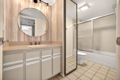 Townhouse in Leesburg, Florida 2 bedrooms, 119.66 sq.m. № 2212088 - photo 25