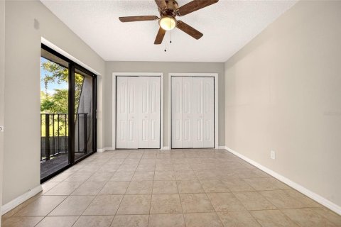Townhouse in Leesburg, Florida 2 bedrooms, 119.66 sq.m. № 2212088 - photo 23